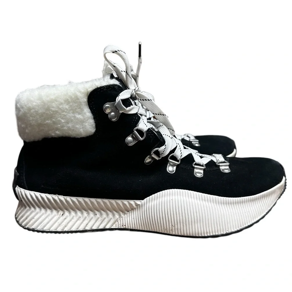 Sorel Out N About III Conquest Boot Black White Snow Winter Lace Up Size 10.5